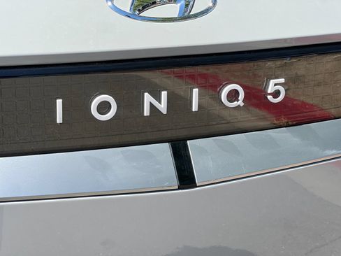 Used 2024 Hyundai Ioniq 5 SE RWD image 27