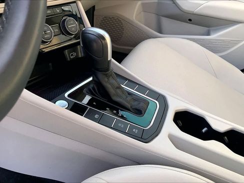 Used 2020 Volkswagen Jetta SEL image 15