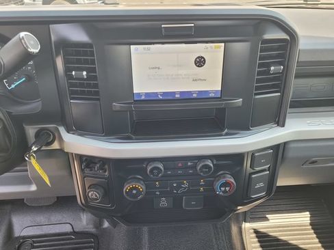 New 2026 Ford F250 XL w/ XL Chrome Package RWD image 10