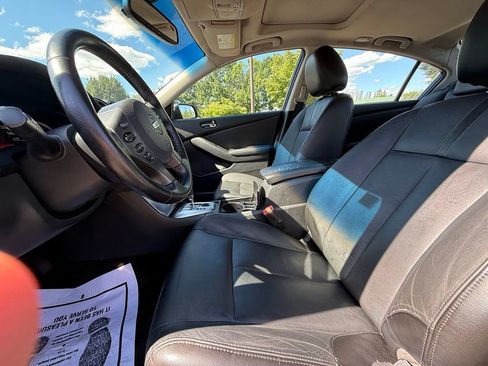 Used 2010 Nissan Altima 2.5 SL w/ SL Pkg FWD image 9