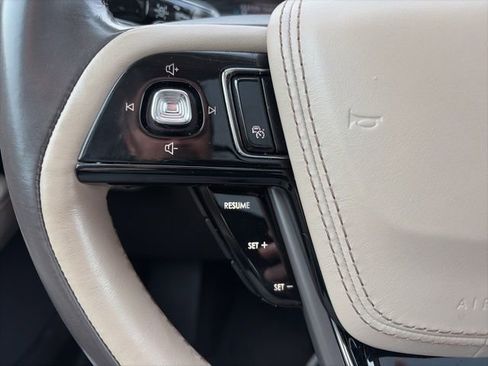 Used 2022 Lincoln Aviator Reserve w/ Class IV Trailer Tow Package image 15