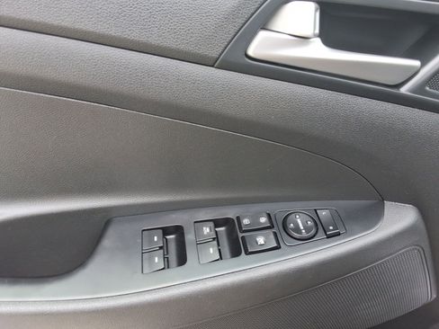 Used 2020 Hyundai Tucson Value AWD/4WD image 21
