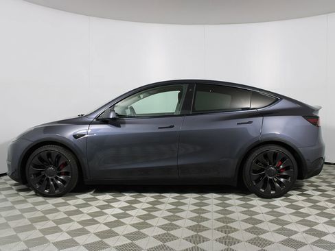 Used 2022 Tesla Model Y Performance image 30