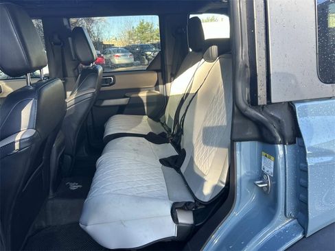 Used 2022 Ford Bronco Wildtrak image 15
