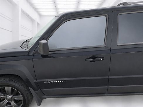 Used 2015 Jeep Patriot High Altitude AWD/4WD image 20