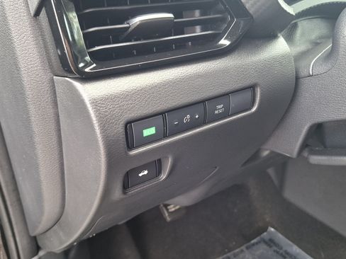 Used 2023 Nissan Sentra SV FWD image 10