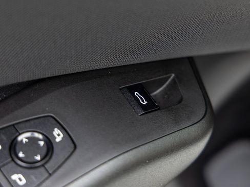 Used 2025 BMW X3 xDrive30i w/ M Sport Package image 23