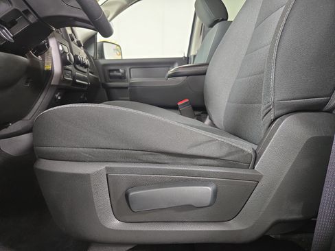 Certified 2022 RAM 1500 Tradesman w/ Tradesman SXT Package AWD/4WD image 31