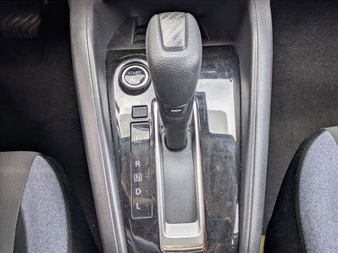 Used 2025 Nissan Versa SV FWD image 12