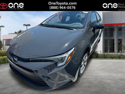 Used 2025 Toyota Corolla LE w/ Convenience Package