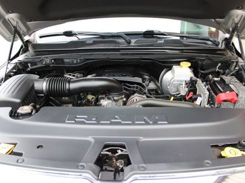 Used 2019 RAM 1500 Laramie AWD/4WD image 57