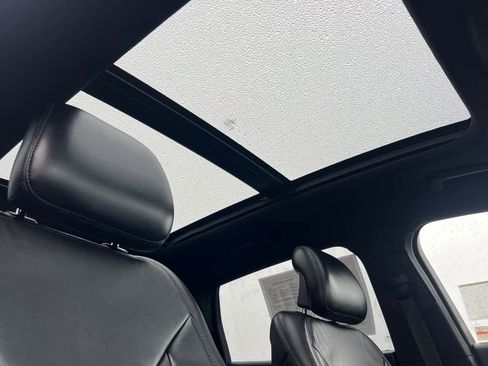 Used 2018 Lincoln MKX Reserve image 18