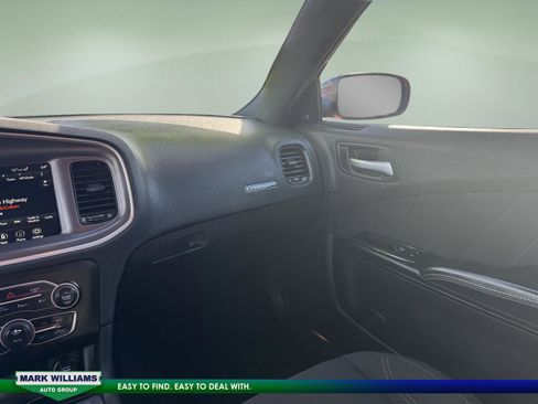 Used 2022 Dodge Charger SXT w/ Blacktop Package image 15