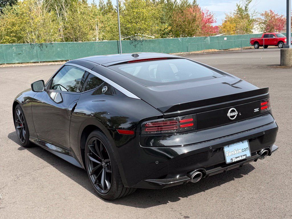 Used 2024 Nissan Z Performance w/ Floor Mat Package RWD image 6