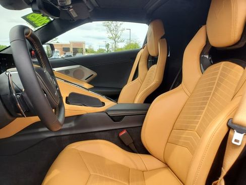 Used 2025 Chevrolet Corvette Stingray Premium Cpe w/ 3LT RWD image 9