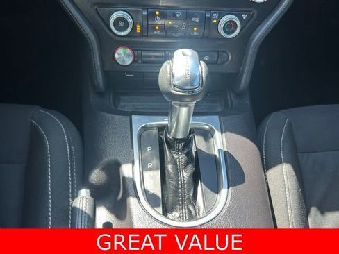 Used 2019 Ford Mustang Coupe image 24