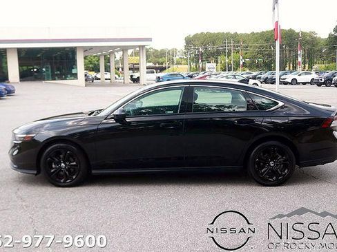 Used 2024 Honda Accord EX image 4