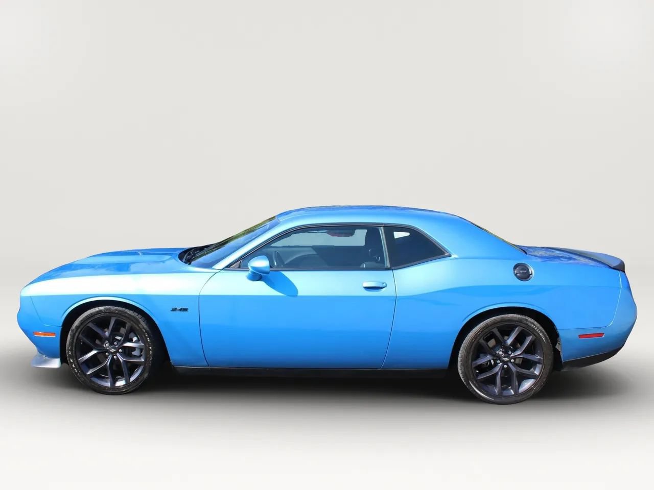 Used 2023 Dodge Challenger R/T w/ Blacktop Package RWD image 6