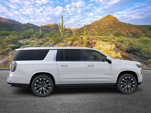New 2025 Chevrolet Suburban High Country image 5