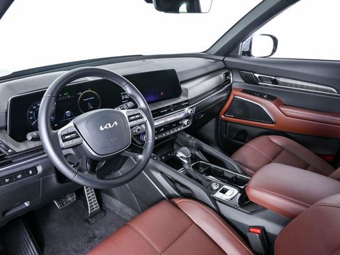 Used 2025 Kia Telluride SX FWD image 4