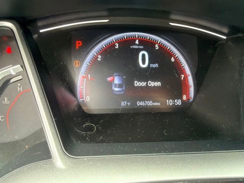 Used 2020 Honda Civic Sport image 3