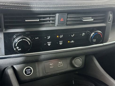 Used 2021 Nissan Rogue S image 18