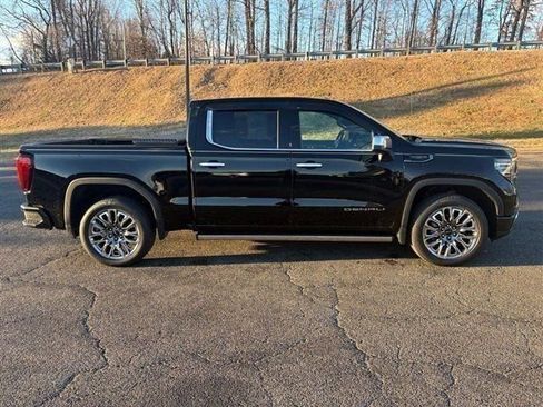 Used 2023 GMC Sierra 1500 Denali Ultimate image 8