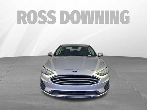 Used 2019 Ford Fusion SE FWD image 2