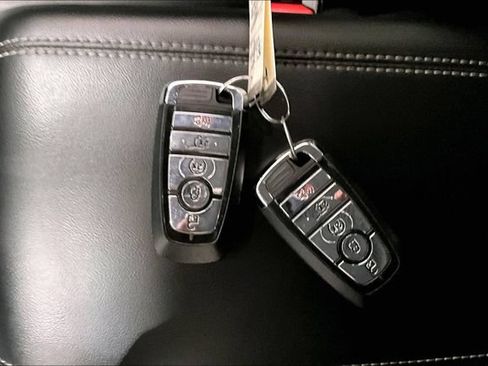 Used 2022 Lincoln Corsair AWD w/ Elements Package image 43