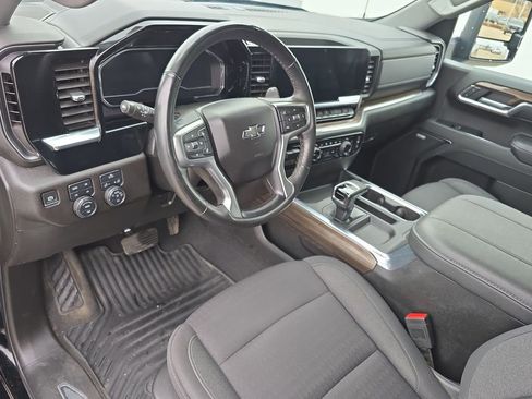 Used 2023 Chevrolet Silverado 1500 RST w/ Convenience Package II image 10