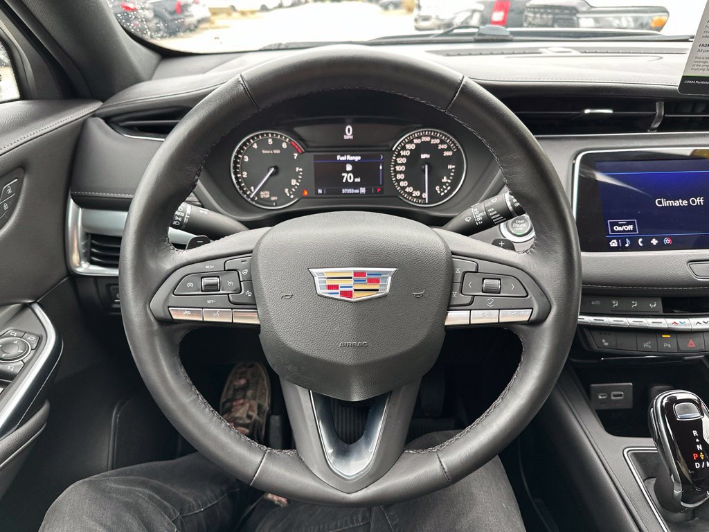 Used 2022 Cadillac XT4 Premium Luxury w/ Enhanced Visibility Package AWD/4WD image 29