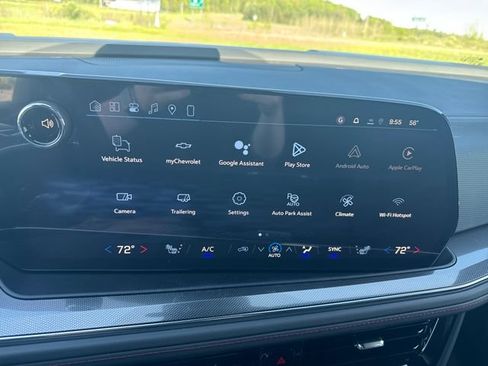 New 2026 Chevrolet Suburban RST w/ Comfort Package AWD/4WD image 17