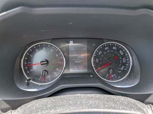 Used 2022 Toyota RAV4 XLE Premium FWD image 27