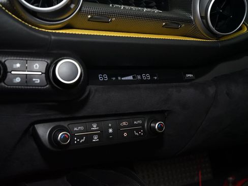 Used 2022 Ferrari 812 GTS RWD image 20