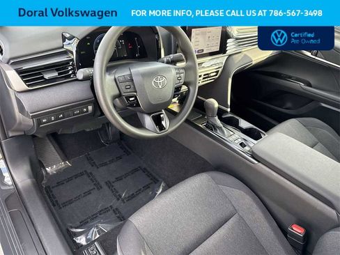 Used 2025 Toyota Camry LE image 13