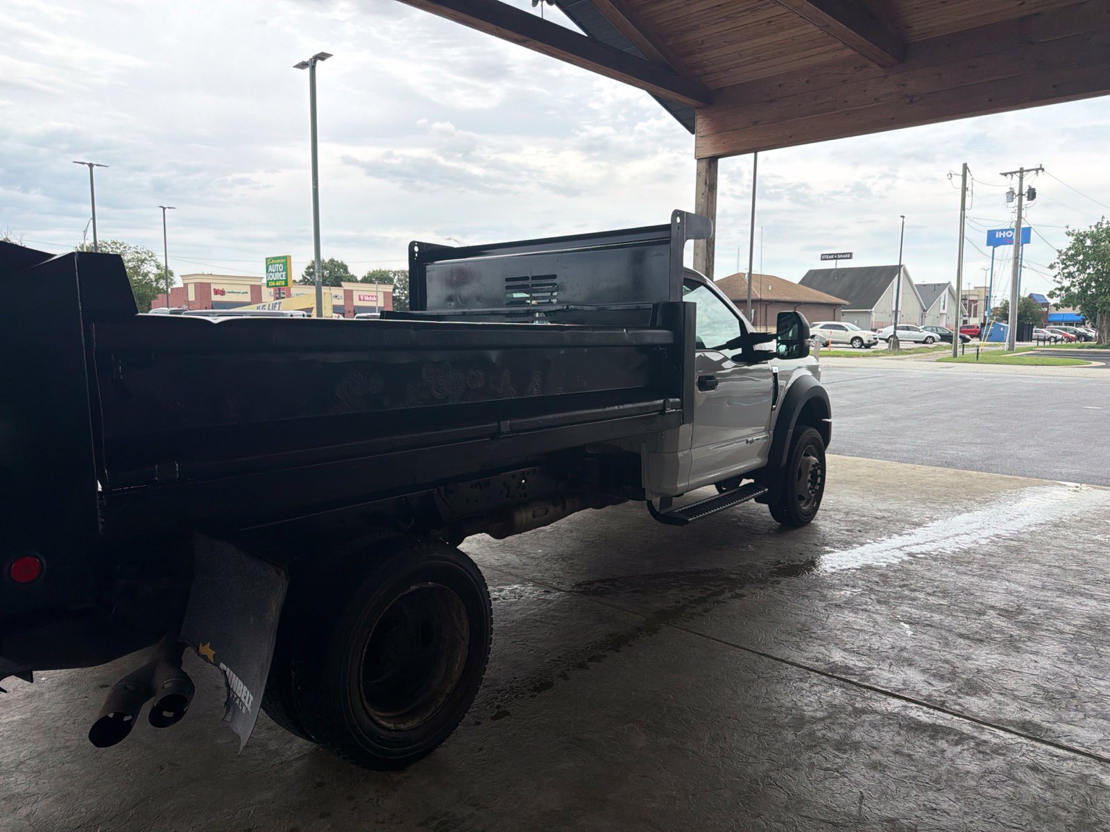 Used 2018 Ford F550 4x4 Regular Cab Super Duty image 12