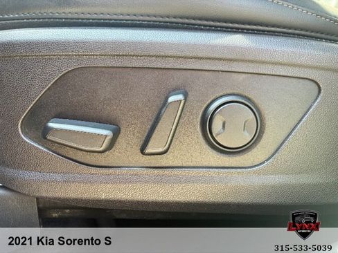 Used 2021 Kia Sorento S AWD/4WD image 13