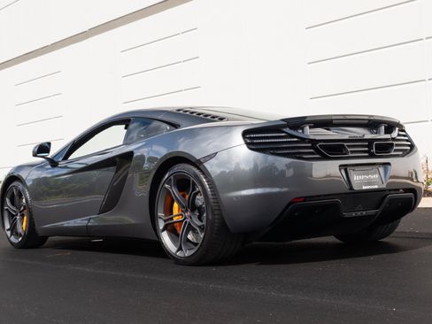 Used 2012 McLaren MP4-12C Coupe RWD image 22