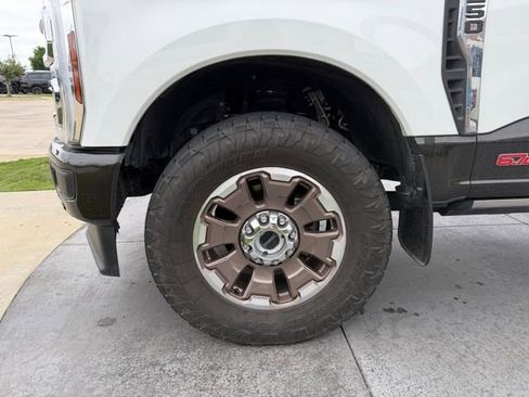 Certified 2024 Ford F250 King Ranch AWD/4WD image 4