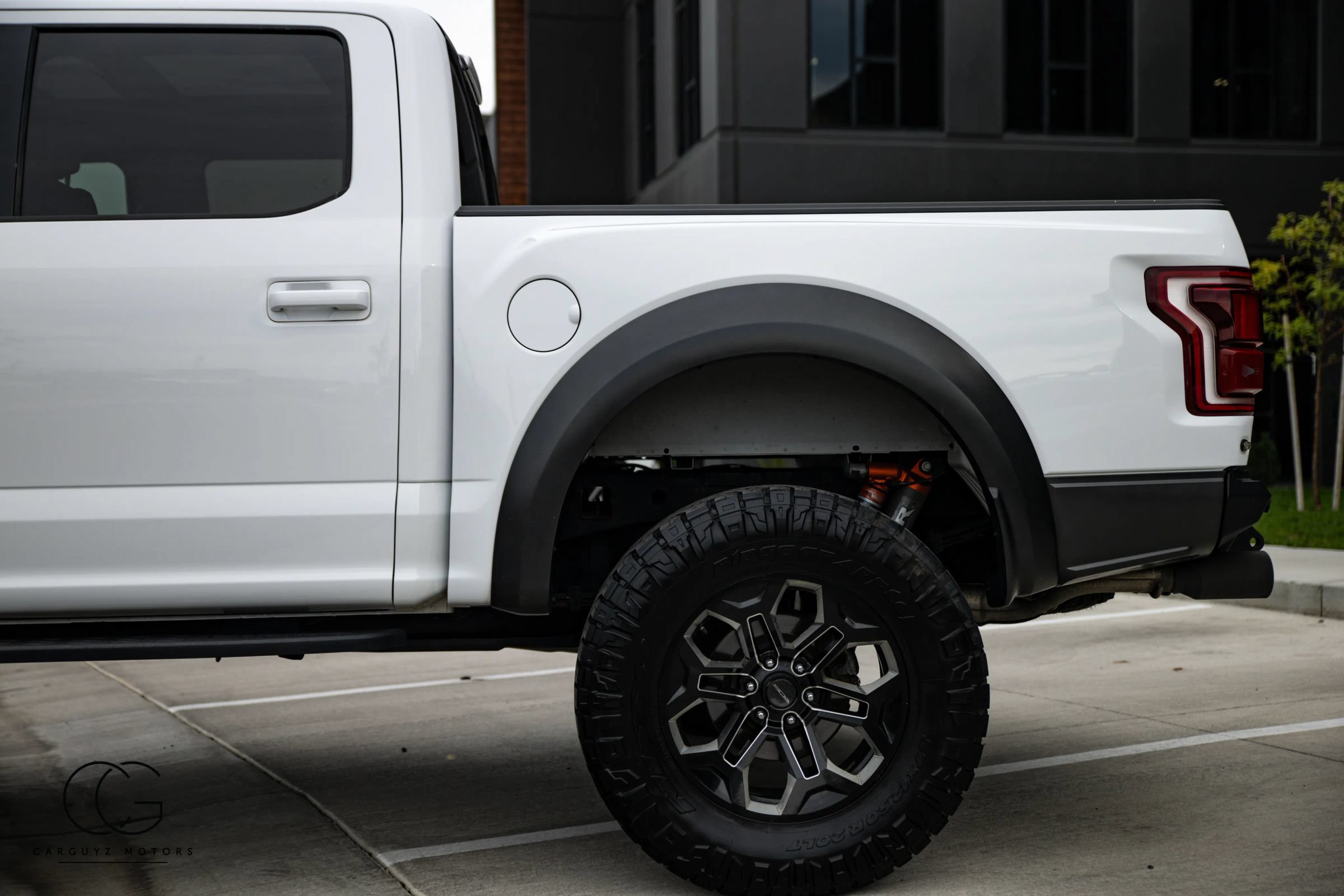 Used 2019 Ford F150 Raptor w/ Equipment Group 802A Luxury AWD/4WD image 12