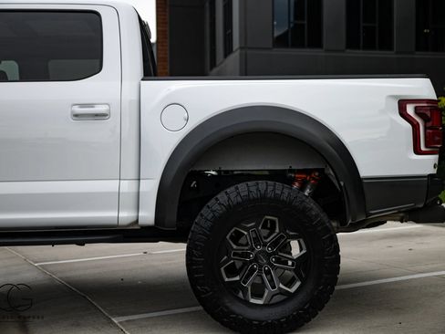 Used 2019 Ford F150 Raptor w/ Equipment Group 802A Luxury AWD/4WD image 12