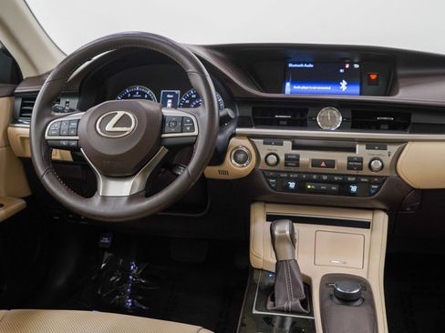 Used 2016 Lexus ES 350 w/ Accessory Package 2 FWD image 14