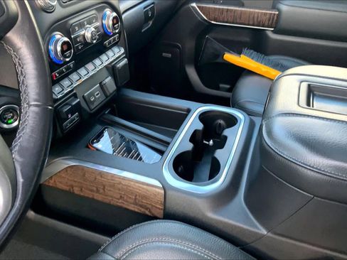 Used 2021 GMC Sierra 1500 Denali w/ Denali Ultimate Package image 14