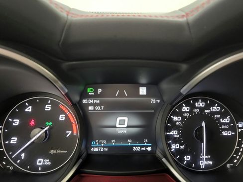 Used 2021 Alfa Romeo Stelvio Ti w/ Premium Package AWD/4WD image 17
