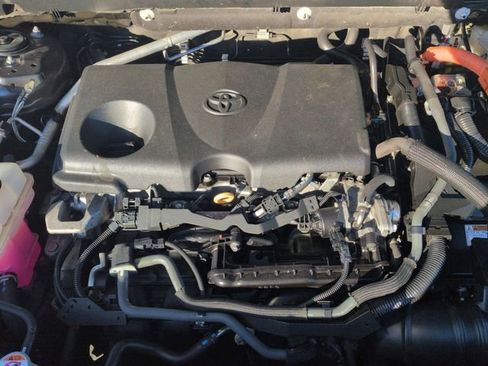 Certified 2022 Toyota RAV4 XLE w/ Convenience Package image 32