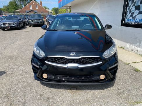 Used 2019 Kia Forte LXS FWD image 5