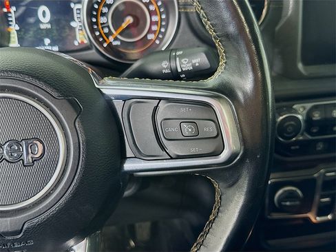 Used 2023 Jeep Gladiator Overland image 23