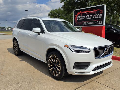 Used 2020 Volvo XC90 T6 Momentum AWD/4WD image 6