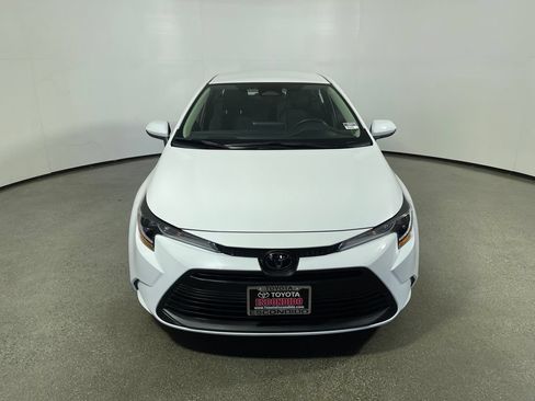 Used 2026 Toyota Corolla LE FWD image 8