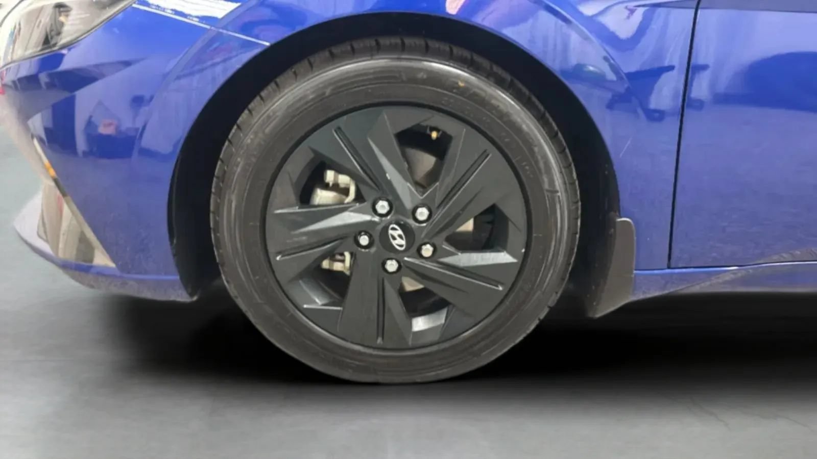 Used 2021 Hyundai Elantra SEL w/ Convenience + Premium Package FWD image 27